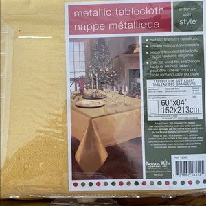 Decorative tablecloths a set of two!